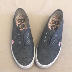 Cute Roxy Slip-Ons